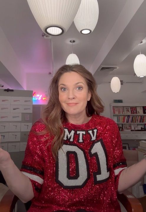 Drew Barrymore (Instagram)