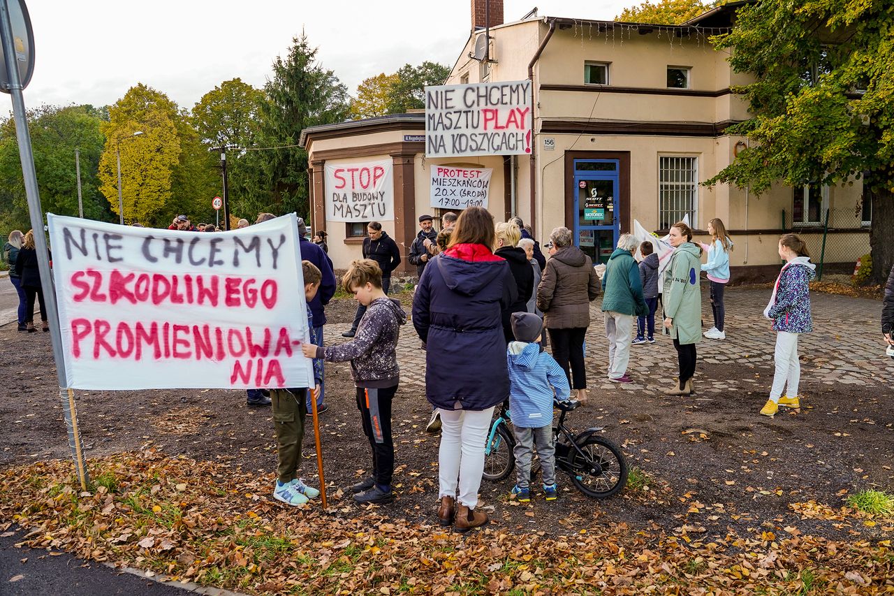Protestowali przeciwko budowie wieży telefonii komórkowej