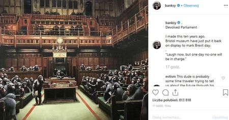 Szympansy w parlamencie. Słynny artysta komentuje brexit w swoim stylu
