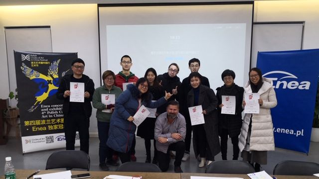 Sebastian Kubica z uczestnikami warsztatów