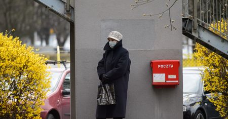 Poczta Polska z nowymi uprawnieniami. Będzie mogła otwierać koperty i skanować pisma