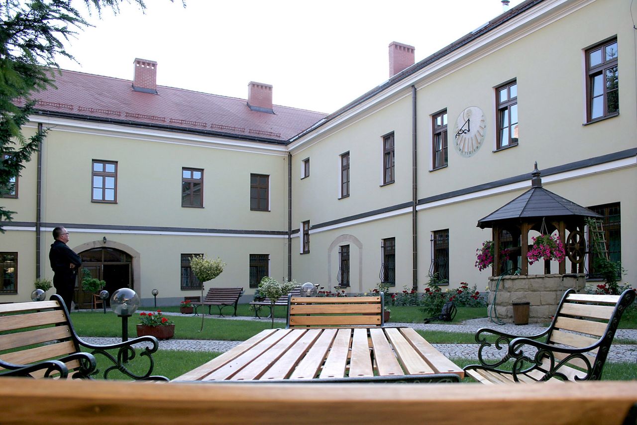 Nowy Sącz. Jezuita zastrzelił się na dziedzińcu klasztoru 