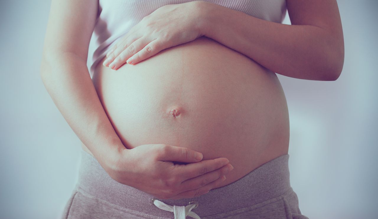 Późne macierzyństwo się opłaca! Zaskakujące badania naukowców