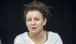 Olga Tokarczuk zmęczona pytaniem o Polskę. “Polacy zajmują się tylko Polakami. Dlatego jesteśmy w tyle”. W nowej książce wychodzi poza nasze podwórko