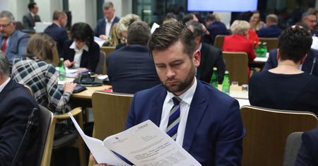Kolejne rządowe stanowisko dla polityka Porozumienia. Kamil Bortniczuk wiceministrem funduszy i polityki regionalnej