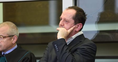 Chciał spotykać się ze studentkami poza uczelnią. Skazany profesor Piotr Żuk wraca na uniwersytet