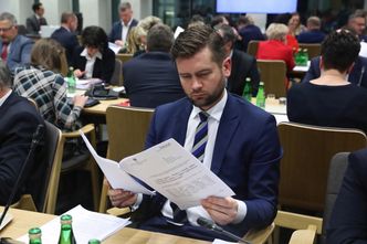 Kolejne rządowe stanowisko dla polityka Porozumienia. Kamil Bortniczuk wiceministrem funduszy i polityki regionalnej