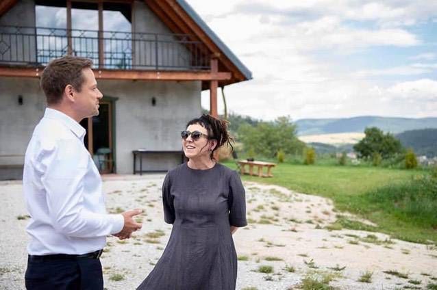 Olga Tokarczuk i Rafał Trzaskowski