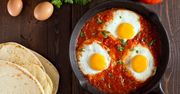 Aromatyczna szakszuka. Bardzo szybkie i pożywne śniadanie