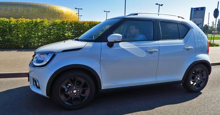 Hybrydowe modele Suzuki