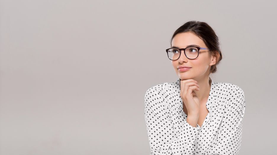 Bluzka do pracy nie musi być gładka i biała