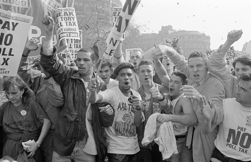 Krótka historia mody: T-shirty jako manifest poglądów