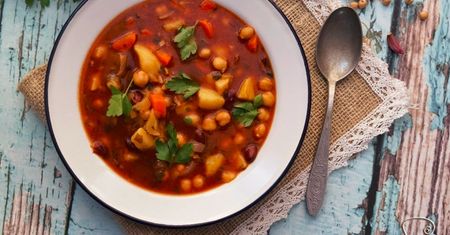 Sardyńska zupa warzywna minestrone