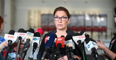 Mazurek odcina się Schetynie. "Żadna terapia już nie pomoże"