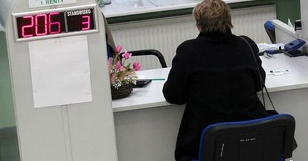 Emerytura minimalna. ZUS nie dopłaci tysiącom Polaków