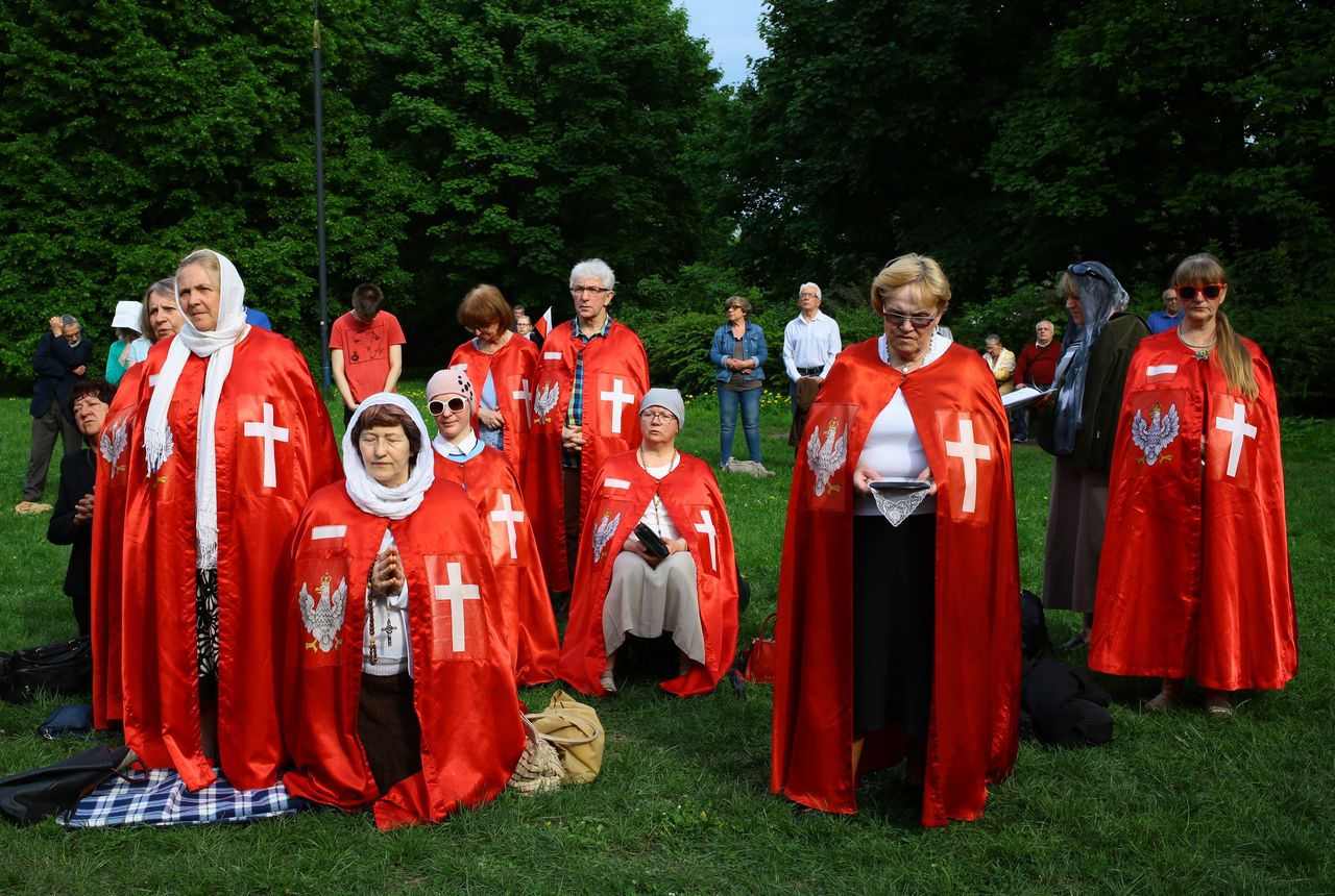 Gdy wy jedliście kiełbaski z grilla, oni wybrali Jezusa na króla Polski