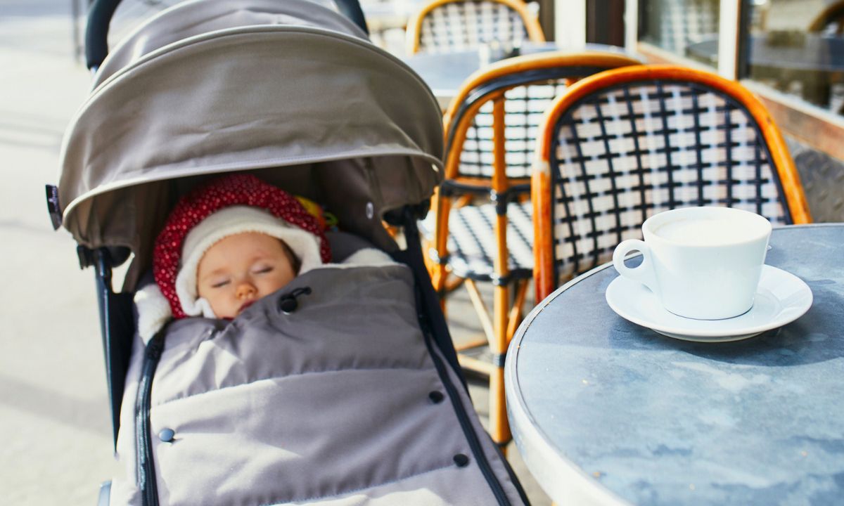 Duńscy rodzice pozwalają dzieciom spać na dworze. Podobno to sekret zdrowia