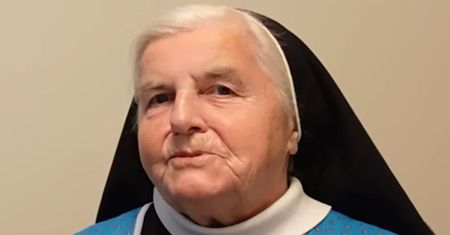 Siostra Aniela wyznała, czego żałuje po 60 latach gotowania księżom. Odpowiedź zaskakuje