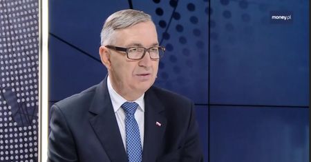 Urlop rodzicielski o 2 miesiące dłuższy? Wiceminister jest za