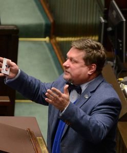 Poseł Kukiz'15: nie będę przestrzegał prawa. "Zabiorę córki na polowanie"