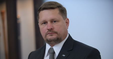 Poseł Bartosz Józwiak mieszkał u rzekomej kochanki. Paweł Kukiz: umowa najmu została zerwana