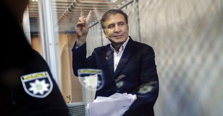 Saakaszwili na razie nie trafi do Ukraińskiego więzienia. Walka polityczna zmieniła się w żenujący spektakl