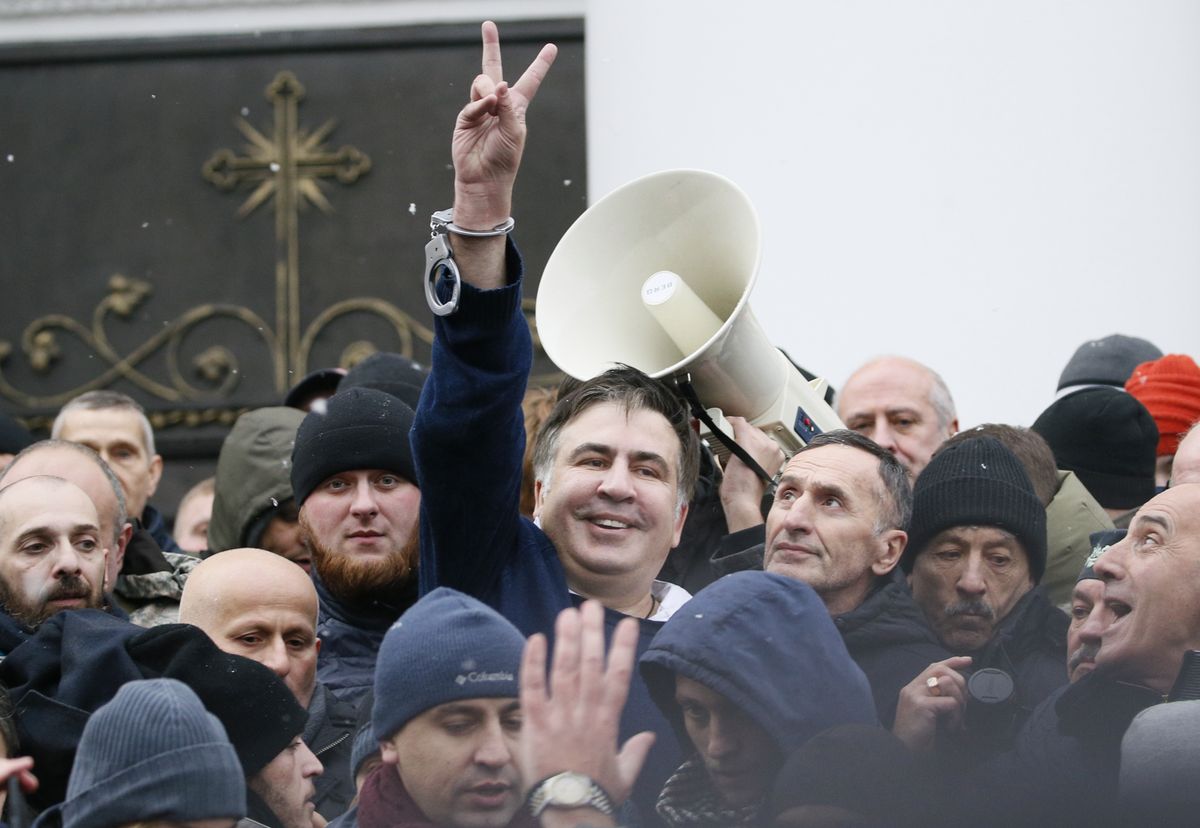 Były prezydent Gruzji przeszedł pod parlament. Chce obalenia Poroszenki