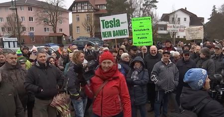 Tesla nie zbuduje fabryki w Niemczech? Elon Musk kontra ekolodzy. Jest decyzja sądu