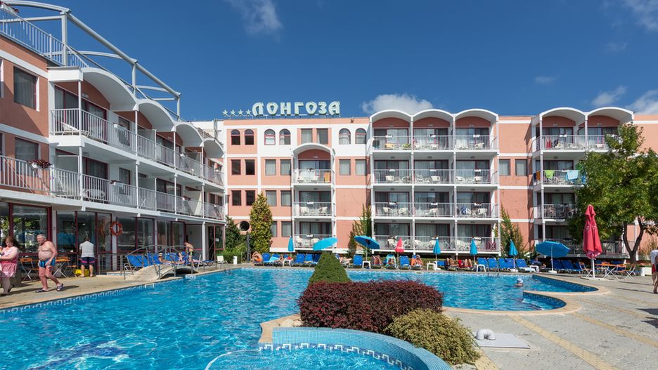 Np. tygodniowy pobyt w hotelu Aktinia w Słonecznym Brzegu we wrześniu z wyżywieniem all inclusive kosztuje od 399 euro za osobę.