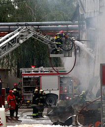 Pożar fabryki słodyczy w Poznaniu ugaszony