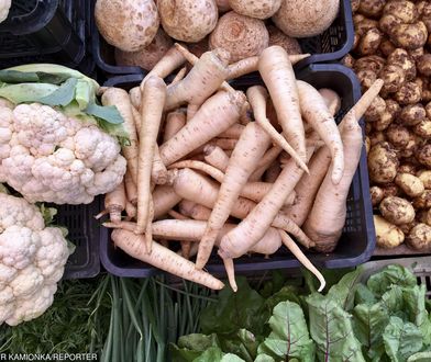 Na bazarach drożyzna. Pietruszka za 18 zł/kg