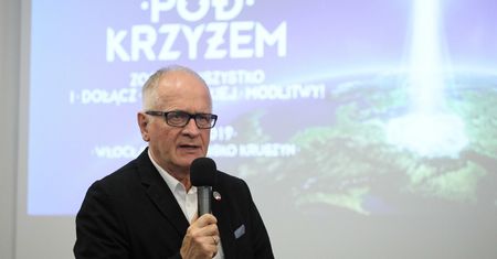 "Polska pod Krzyżem". Tysiące chrześcijan będą się modlić na lotnisku w Kruszynie