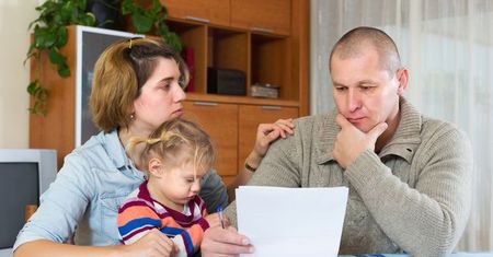 Oto portret polskiego dłużnika. Mężczyzna w średnim wieku, mieszkający na Śląsku