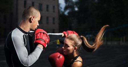 Muay thai, czyli boks tajski. Historia i technika muay thai