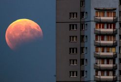 W poniedziałek mogliśmy oglądać Zaćmienie Księżyca. Zobacz zdjęcia