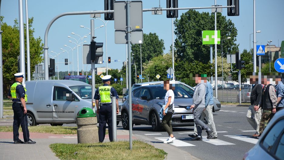 Pieszy lub rowerzysta nie ma żadnych szans w zderzeniu z rozpędzoną, ważącą ponad tonę maszyną