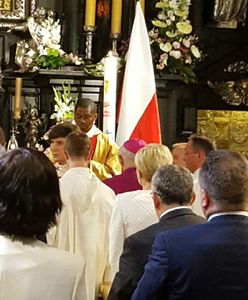 Syn Beaty Szydło odprawił mszę na Jasnej Górze. W ławkach cały rząd, Agata Duda i Jarosław Kaczyński