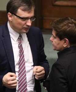 Walka o wpływy w PiS. "Intrygi, haki i podsłuchy"