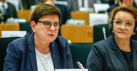Grzegorz Łaguna: Ksiądz Szydło na okładce, czyli dlaczego z barykady widać lepiej (Opinia)