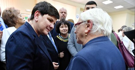 Beata Szydło na spotkaniu z mieszkańcami Sandomierza. Tłumy i krzyki
