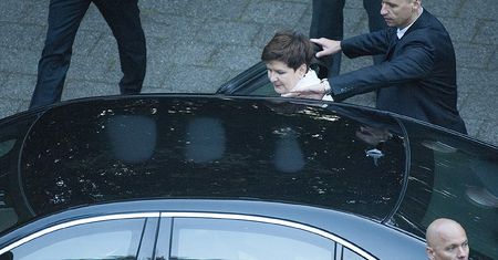 "Beatka się stukła". Nowe informacje w sprawie wypadku premier Szydło
