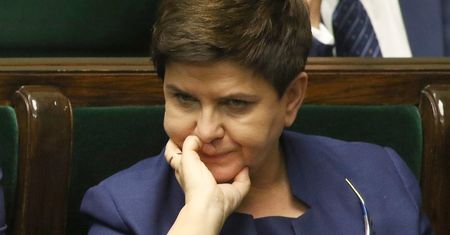 Ostra wymiana zdań po artykule w "Newsweeku". Rafał Bochenek broni Szydło