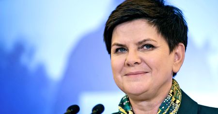 Urodziny premier Beaty Szydło. Dziś jest twarzą PiS, dawniej o mało nie została... członkinią PO