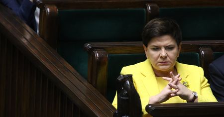 "Dramatyczne" przemówienie Szydło. Internet zalała fala komentarzy