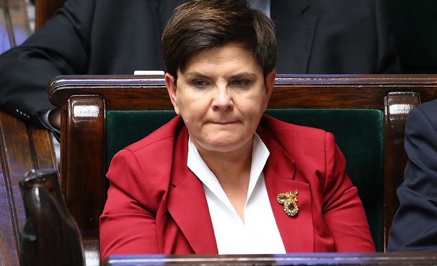 Kataryna: Dobra, zmiana! PiS upokorzył Szydło