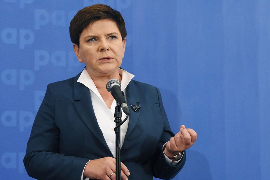 "Grupa ludzi powiązanych z Szydło bogaci się kosztem Polaków". PO zawiadamia CBA