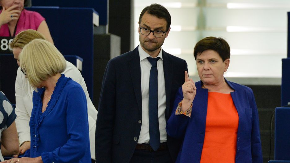 Beata Szydło zaatakowała Radosława Sikorskiego w Parlamencie Europejskim