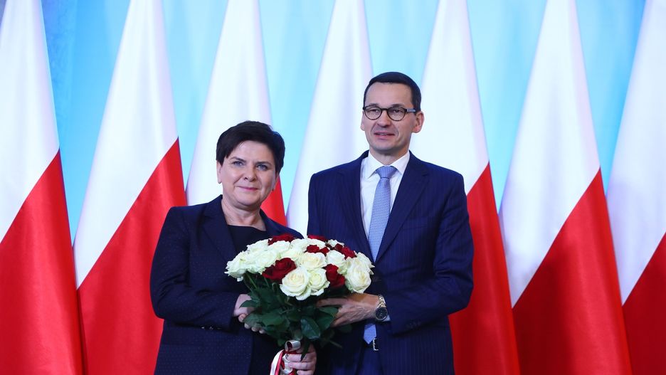 Beata Szydło najczęściej sama publikuje wpisy