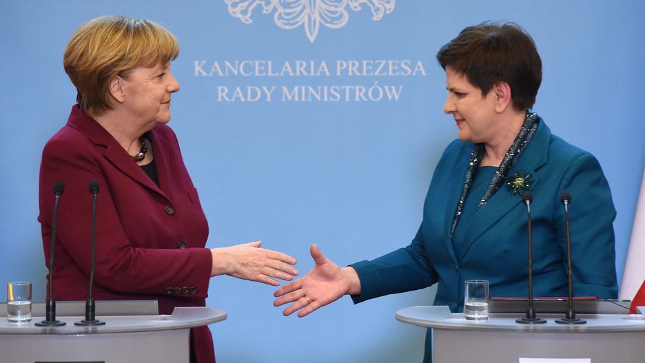 Premier Beata Szydło i kanclerz Niemiec Angela Merkel podczas spotkania w Warszawie w lutym 2017 r.