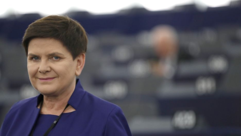 Nawet 300 euro za samą obecność na posiedzeniu - w ten sposób można dorobić się praktycznie drugiej pensji w europarlamencie.